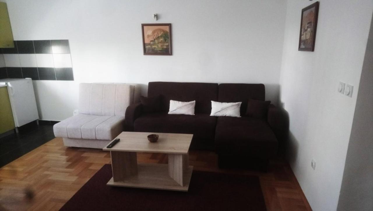 Apartman 피로트 외부 사진