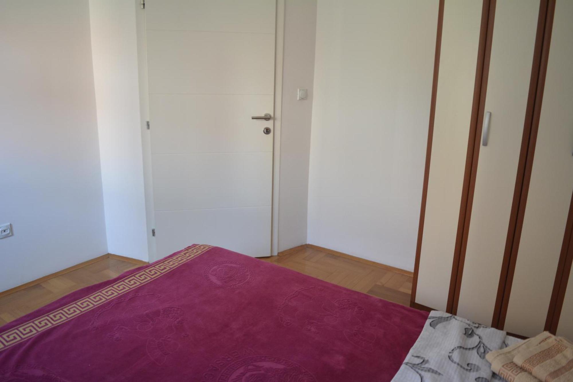 Apartman 피로트 외부 사진
